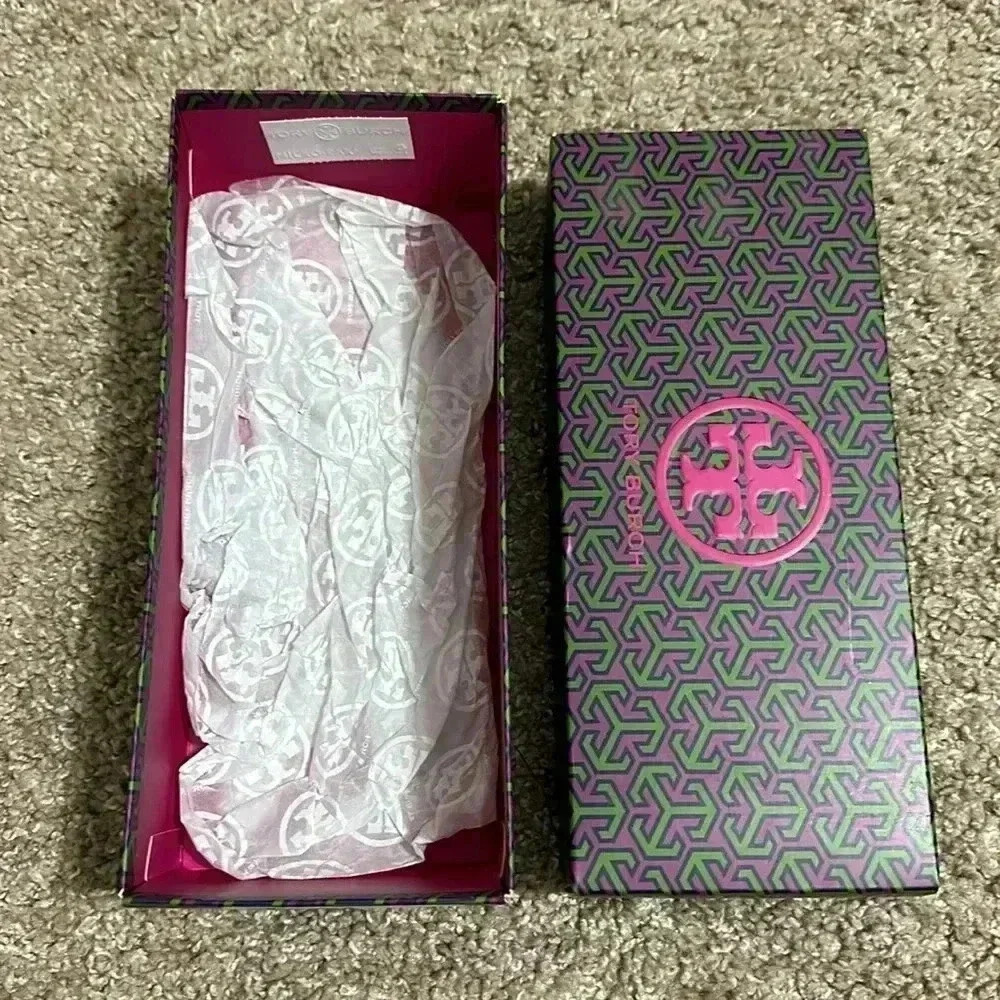 Tory Burch - Picture 6 of 7